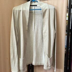 Zara Man‘s beige cardigan